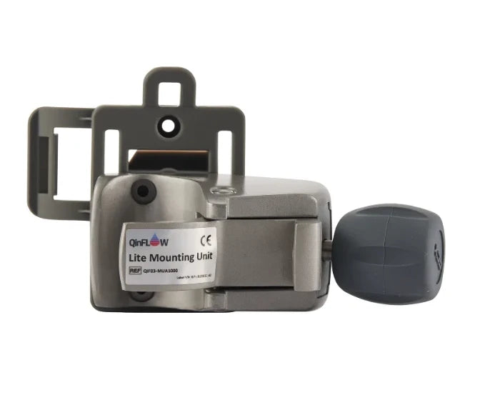 QinFlow Warrior Lite mounting unit QIF03-MUA1000 showing clamp mechanism - Pacific Biomedical