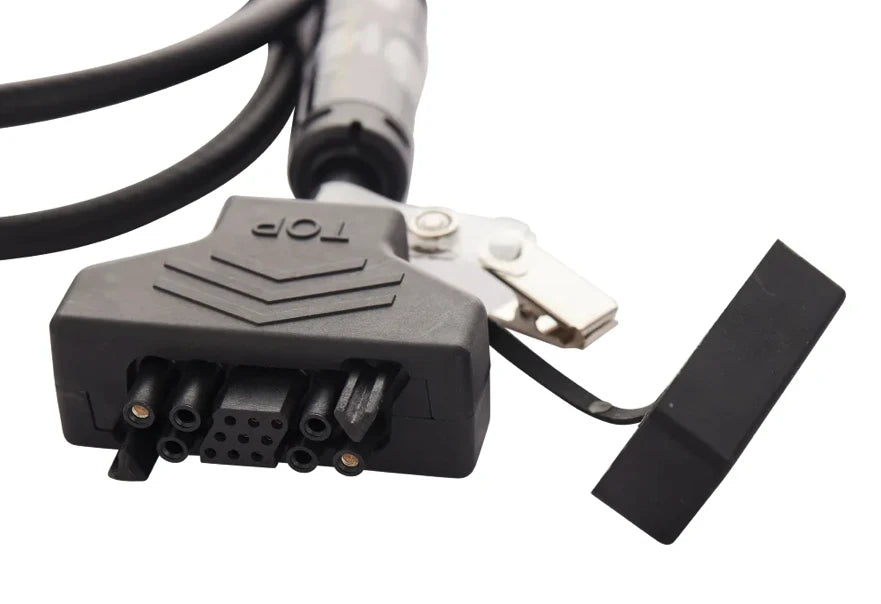 the male end of a qinflow warrior extension cable.